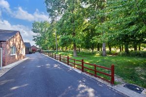 Photo 21- click for photo gallery